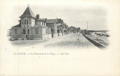 CPA FRANCE 44 "La Baule, La promenade de la plage"