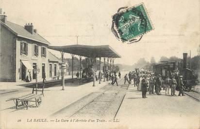 CPA FRANCE 44 "La Baule, La gare à l'arrivée d'un train"