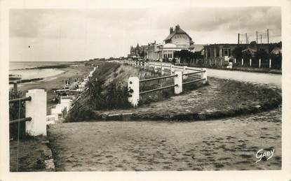 CPSM FRANCE 44 " Tharon Plage, Boulevard de l'Océan vers St Michel Chef Chef"