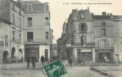 CPA FRANCE 86 " Loudun, La rue des Marchands"