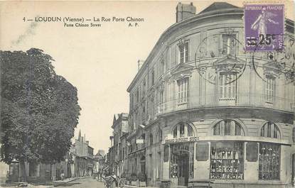 CPA FRANCE 86 " Loudun, La Rue Porte Chinon"