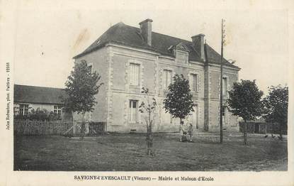 CPA FRANCE 86 " Savigny L'Evescault, Mairie et Maison d'Ecole"