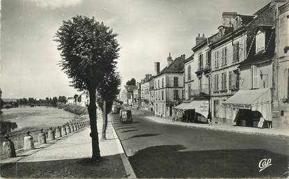 CPSM FRANCE 86 "Chatellerault, Le Quai Napoléon 1er"