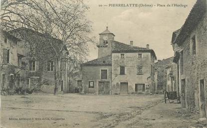 CPA FRANCE 26 " Pierrelatte, Place de l'Horloge"