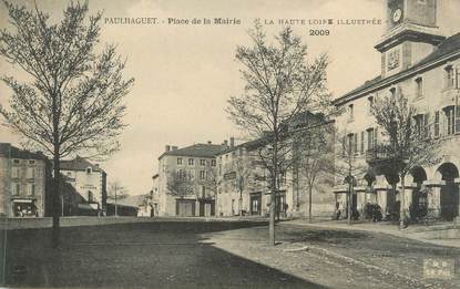 CPA FRANCE 43 " Paulhaguet, Place de la Mairie"