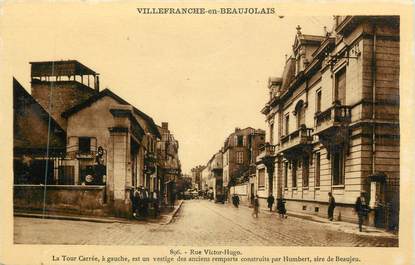 CPA FRANCE 69 " Villefranche en Beaujolais, Rue Victor Hugo"