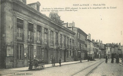 / CPA FRANCE 01 "Pont de Vaux, hôtel de ville"