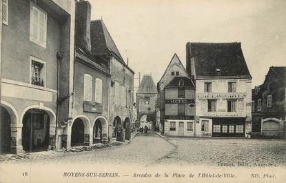 CPA FRANCE 89 " Noyers sur Serein, Arcades de la Place de l'Hôtel de Ville"