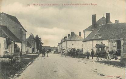 CPA FRANCE 89 " Neuvy Sautour, Route Nationale d'Auxerre à Troyes"