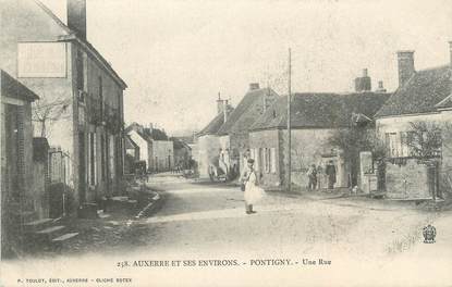 CPA FRANCE 89 " Pontigny, Une rue"