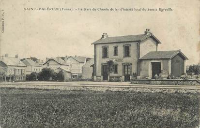 CPA FRANCE 89 " St Valérien, La gare du chemin de fer d'intérêt local de Sens à Egreville"