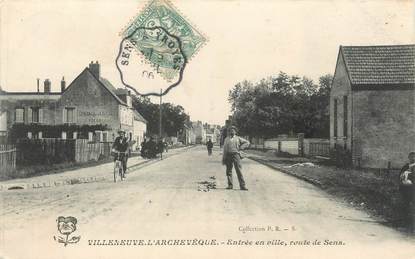 CPA FRANCE 89 " Villeneuve - l'Archevêque, Entrée de la ville , route de Sens"