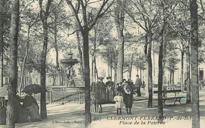 / CPA FRANCE 63 "Clermont Ferrand, place de la poterne"
