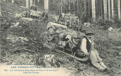 CPA FRANCE 88 " Les Schlitteurs descendant les bois de la montagne, Forêt de l'Urson"