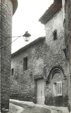 CPSM FRANCE 84 "Grambois, Rue Jousé de Fountvierano, ancienne Trésorerie des Chevaliers de Malte"