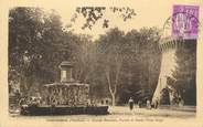 84 Vaucluse CPA FRANCE 84 "Courthézon, Grande Fontaine, portail et Cours Victor Hugo"