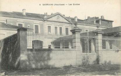 CPA FRANCE 84 "Sarrians, Les écoles"