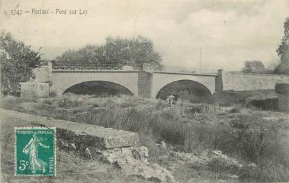 CPA FRANCE 84 "Pertuis, Pont sur le Lez"