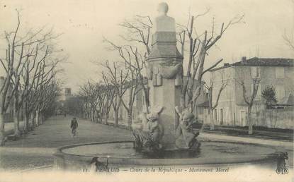 CPA FRANCE 84 "Pertuis, Cours de la République et le monument Morel"