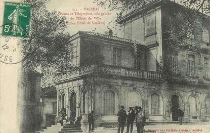 CPA FRANCE 84 " Valréas, Postes et Télégraphes, aile gauche de l'Hôtel de Ville"