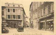 84 Vaucluse CPA FRANCE 84 " Valréas, Place Waldeck Rousseau et Rue de l'Hôtel de Ville"