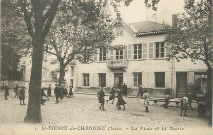 CPA FRANCE 69 " St Pierre de Chandieu, La Place et la Mairie"