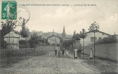 CPA FRANCE 69 " St Pierre de Chandieu, Avenue de la Gare"