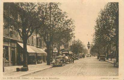 CPA FRANCE 69 " Tassin la Demi Lune, Avenue de la République"