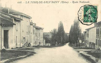 CPA FRANCE 69 " La Tour de Salvagny, Route nationale"
