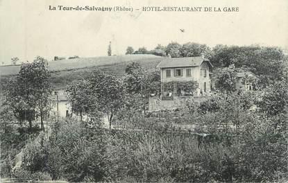 CPA FRANCE 69 " La Tour de Salvagny, Hôtel Restaurant de la Gare"