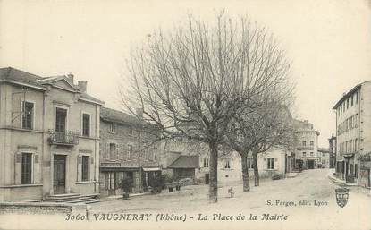 CPA FRANCE 69 " Vaugneray, La Place de la Mairie"