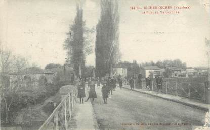 CPA FRANCE 84 " Richerenches, Le pont sur la Couronne"