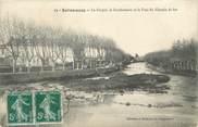 84 Vaucluse CPA FRANCE 84 " Entraigues, La Sorgue, la Gendarmerie et le Pont du Chemin de Fer"