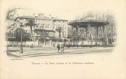 CPA FRANCE 83 " Toulon, La Place d'Armes et la Préfecture Maritime"