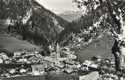 CPSM FRANCE 74 "La Clusaz, Vue générale sur les gorges"