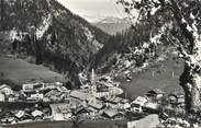 74 Haute Savoie CPSM FRANCE 74 "La Clusaz, Vue générale sur les gorges"