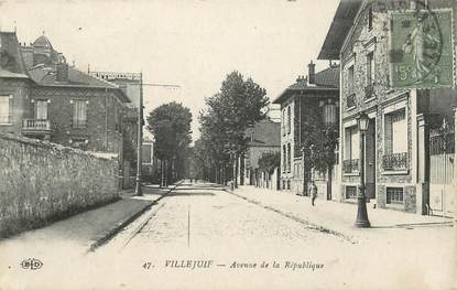 CPA FRANCE 94 " Villejuif, Avenue de la République"
