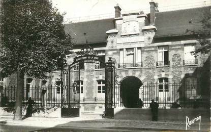 CPSM FRANCE 94 " Villejuif, Entrée d'honneur de l'Hospice Paul Brousse"