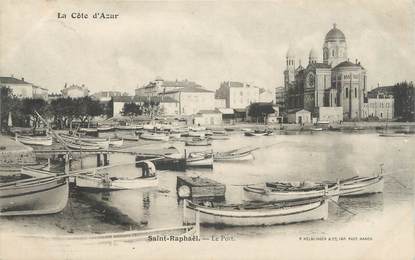 CPA FRANCE 83" St Raphaël, Le port"