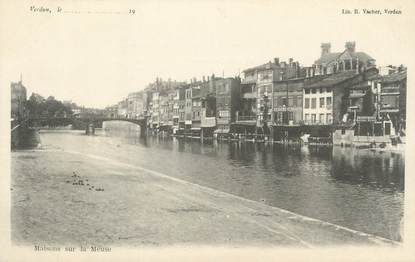 CPA FRANCE 55 " Verdun, Maisons sur la Meuse"