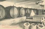 61 Orne CPA FRANCE 61 " La Grande Trappe, Un coin des chaix aux vins de quinquina"