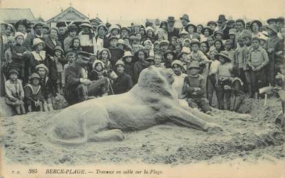 CPA FRANCE 62 " Berck Plage, Travaux en sable sur la plage"