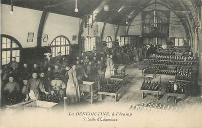 CPA FRANCE 76 "Fécamp, La salle d'étiquetage de La Bénédictine "