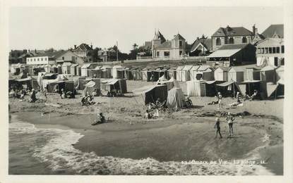 CPSM FRANCE 85 " St Gilles Croix de Vie, La plage"