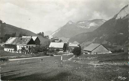 CPSM FRANCE 74 " Bellevaux, Village de Jambaz et le Niflon"