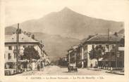 74 Haute Savoie CPA FRANCE 74 "Cluses, La route nationale, le Pic de Marcilly"