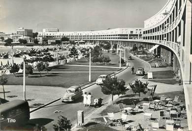 CPSM FRANCE 17 " Royan, Le front de mer et ses jardins"