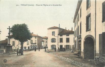 CPA FRANCE 42 " Violay, Place de l'église et la grande rue"