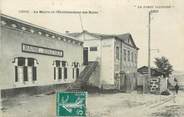 42 Loire CPA FRANCE 42 " Usson en Forez, La Mairie et l'établissement des bains"