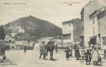 CPA FRANCE 43 " Blesle, La Place du Vallat"